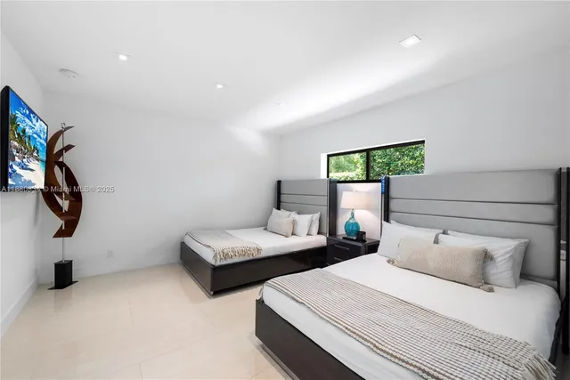 $5,800,000 | 1025 Diplomat Parkway, Hollywood, FL 33019