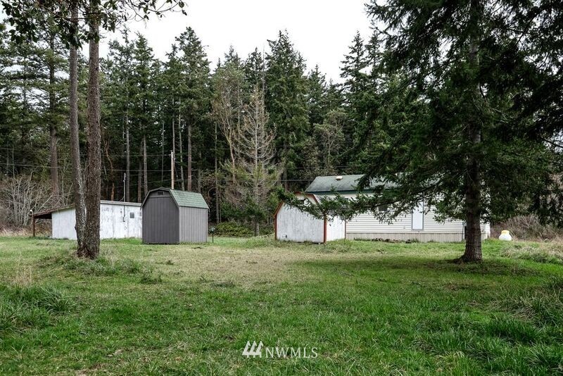 701 Schwartz Road Nordland, WA 98358 - Photo 4 of 16 Gallery Image 4