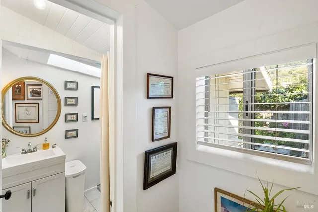 $2,300,000 | 40-42 Arenal Avenue, Stinson Beach, CA 94970