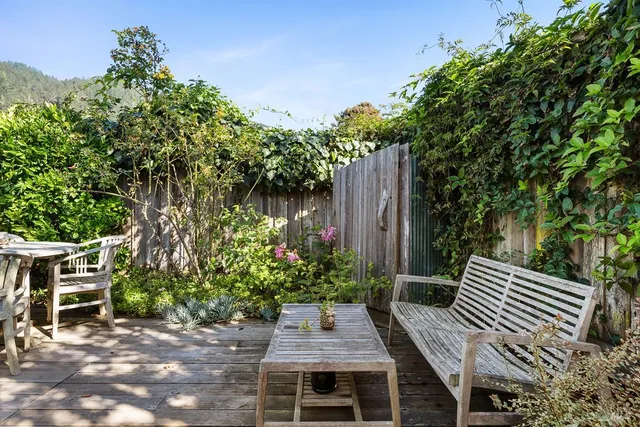 $2,300,000 | 40-42 Arenal Avenue, Stinson Beach, CA 94970