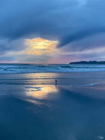 $2,300,000 | 40-42 Arenal Avenue, Stinson Beach, CA 94970