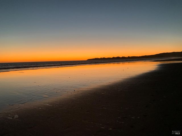 $2,300,000 | 40-42 Arenal Avenue, Stinson Beach, CA 94970