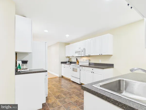 $575,000 | 153 Prune Lane, Martinsburg, WV 25403