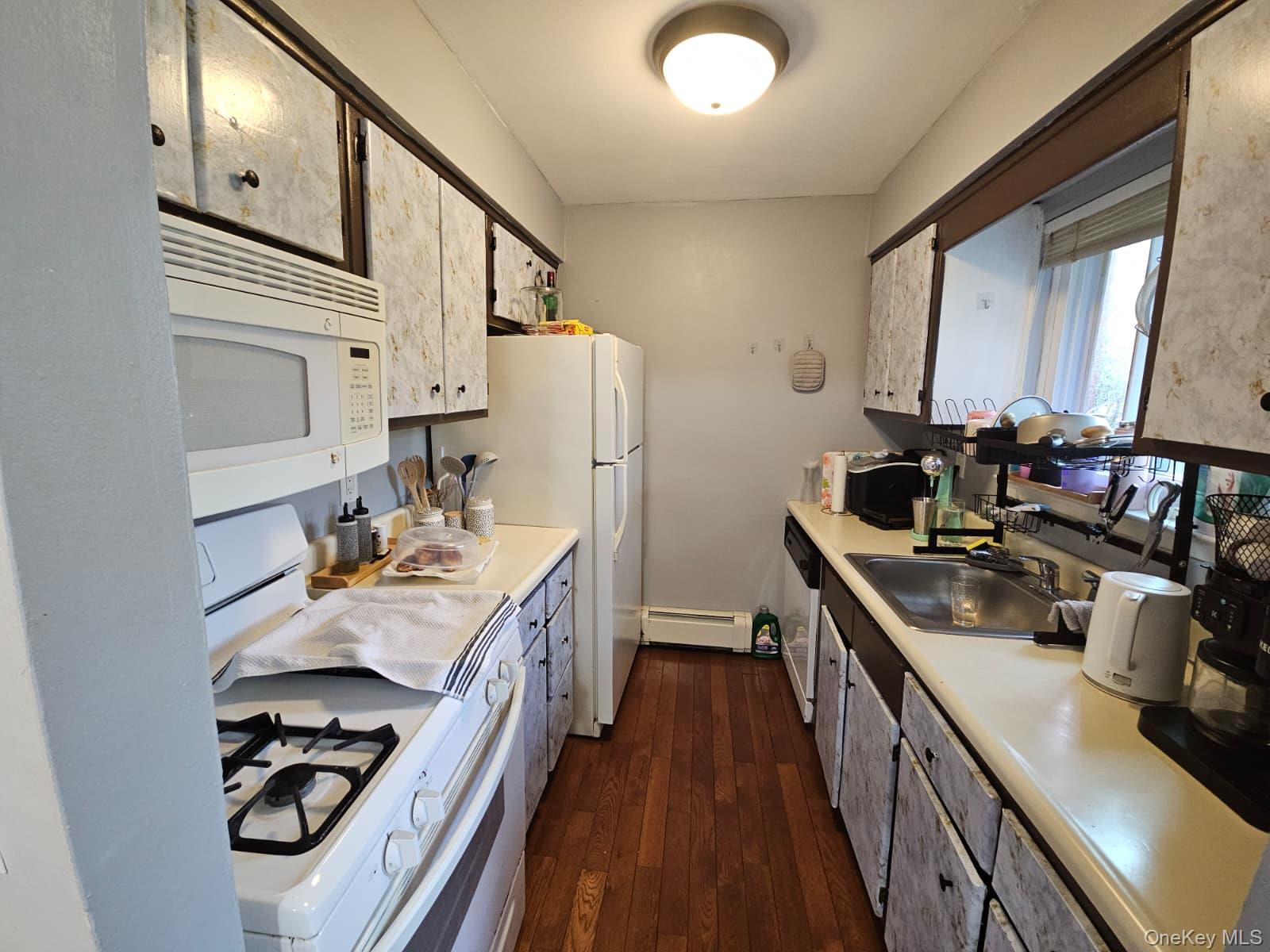42 Tanager Road, Unit 4204 Monroe, NY 10950 - Photo 4 of 11