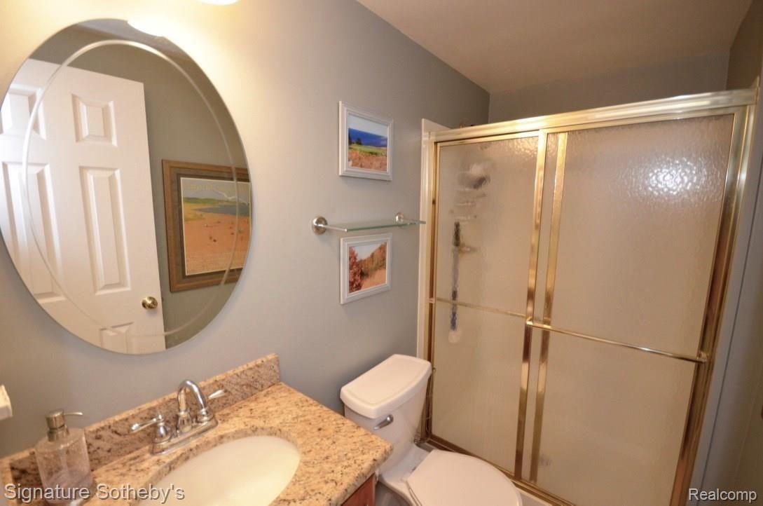8777 Foster Road Clarkston, MI 48346 - Photo 11 of 21 15.jpg
