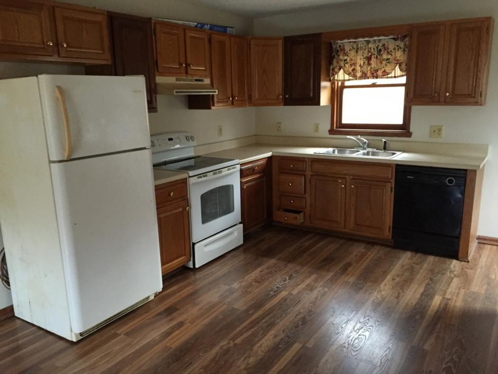 1119 Berry Road Elizabethton, TN 37643 - Photo 4 of 7 Photo 4