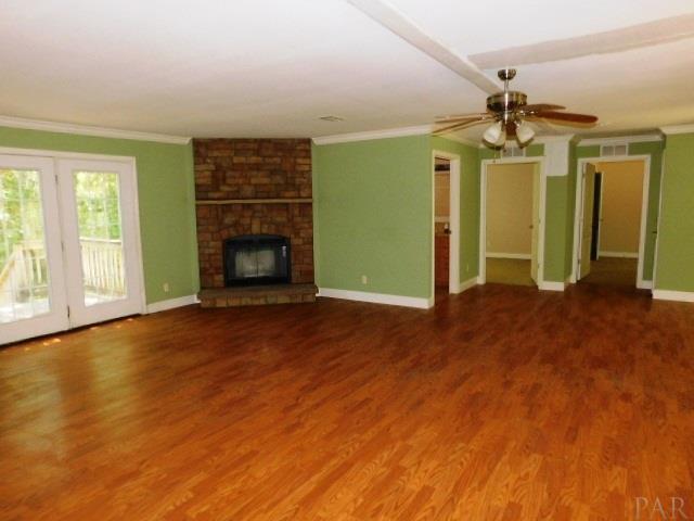 5064 Pine Berry Road Milton, FL 32583 - Photo 4 of 21 Gallery Image 4