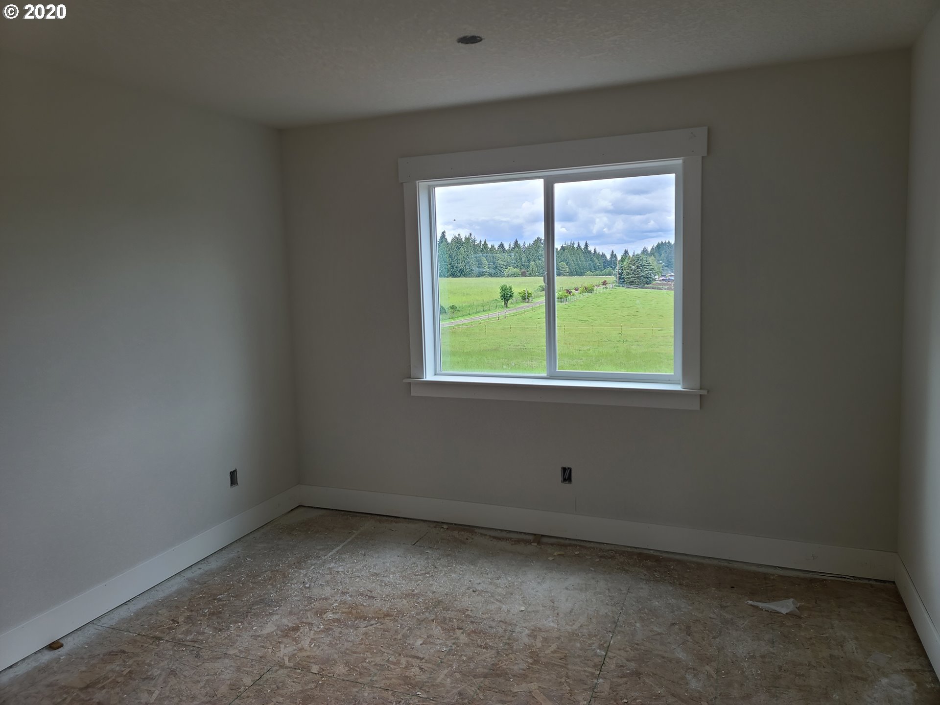 19343 Southeast Martin Road Sandy, OR 97055 - Photo 5 of 29
