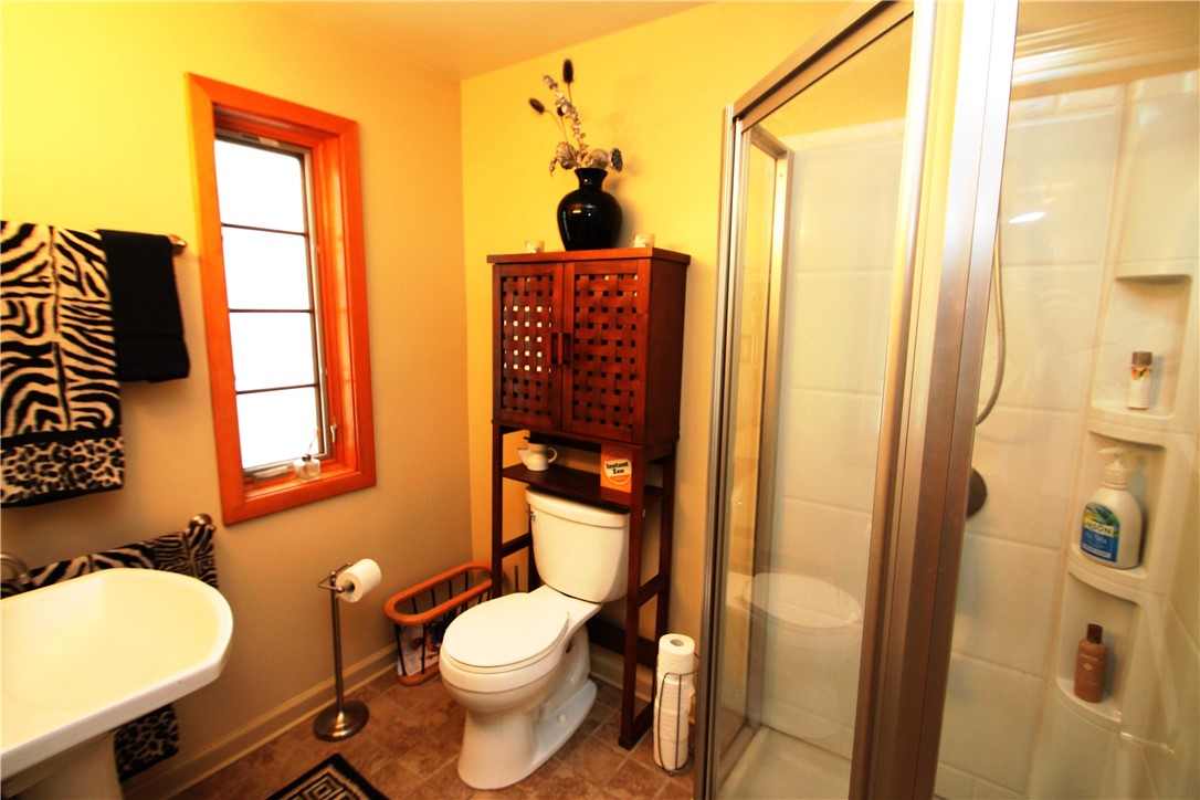 96 Azalea Road Rochester, NY 14620 - Photo 13 of 20