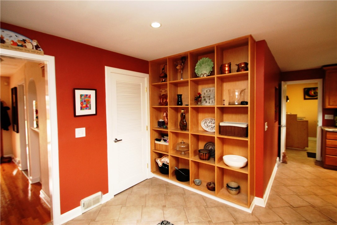 96 Azalea Road Rochester, NY 14620 - Photo 9 of 20