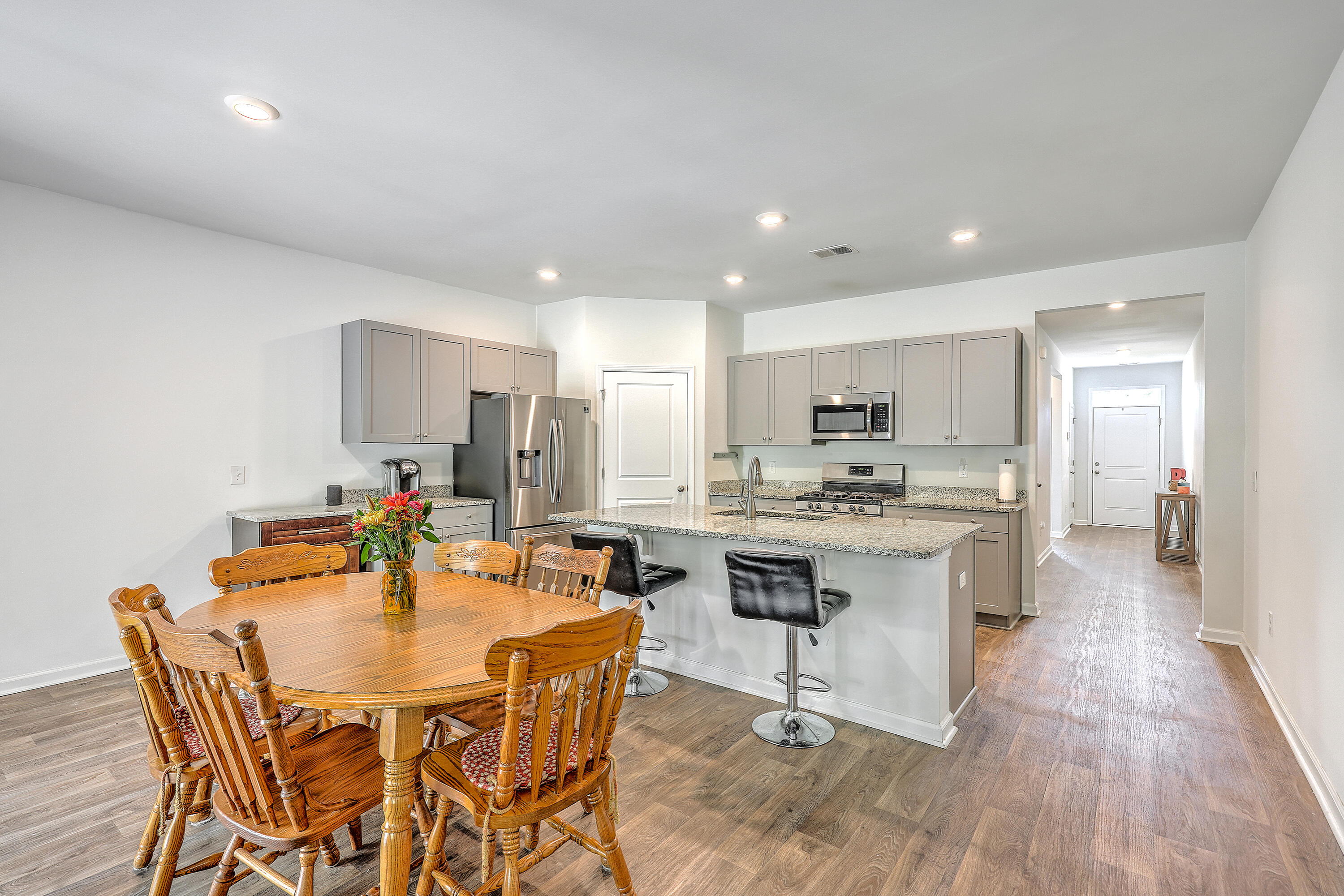 9662 Brandishing Road Ladson, SC 29456 - Photo 9 of 38 Dining / Kitchen