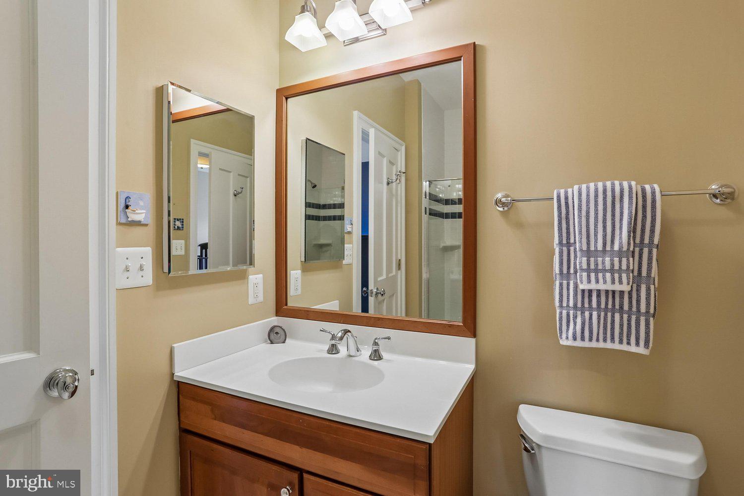 11736 Gainsborough Road Potomac, MD 20854 - Photo 75 of 100 Bath