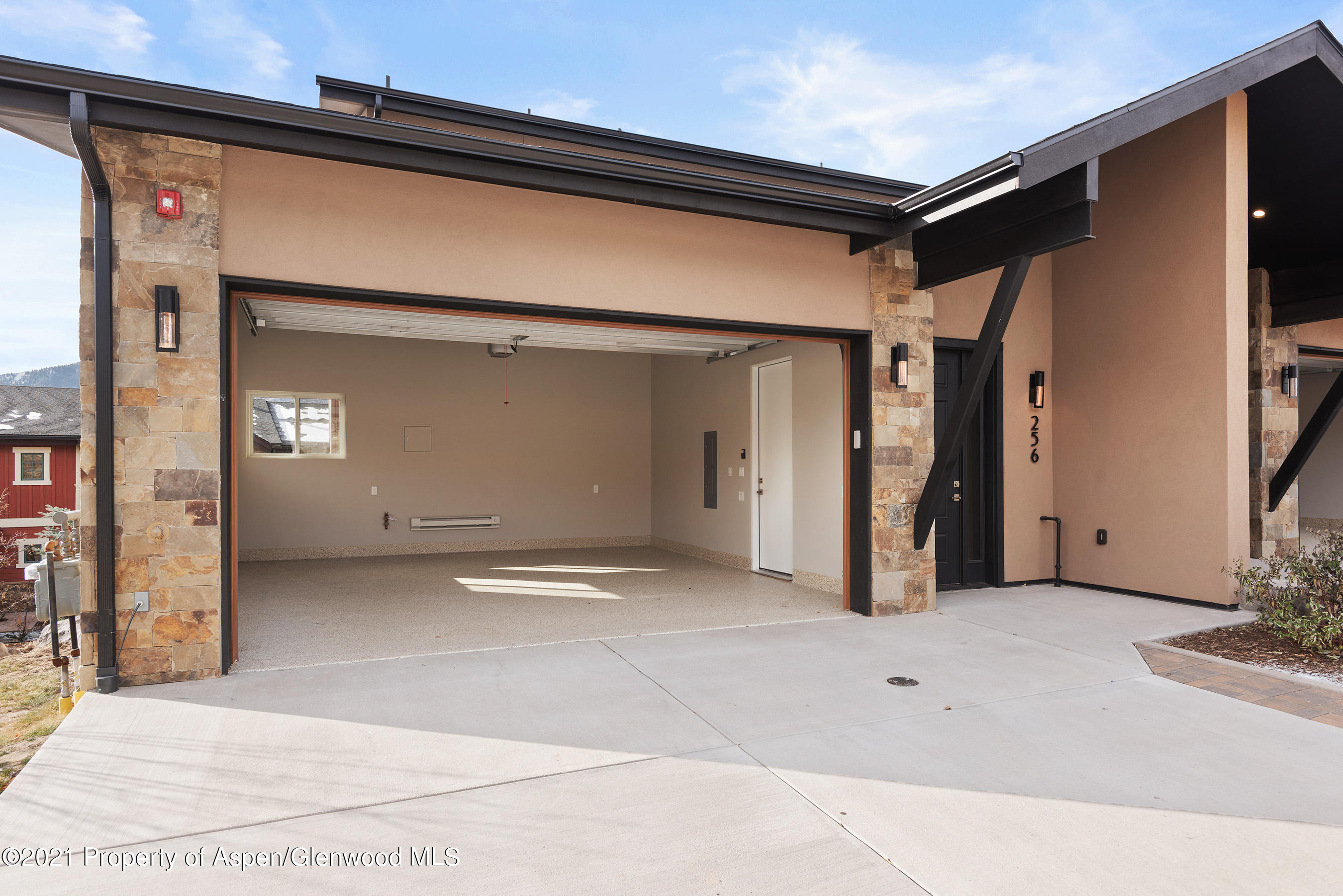260 Overlook Ridge Carbondale, CO 81623 - Photo 16 of 39 2 car garage