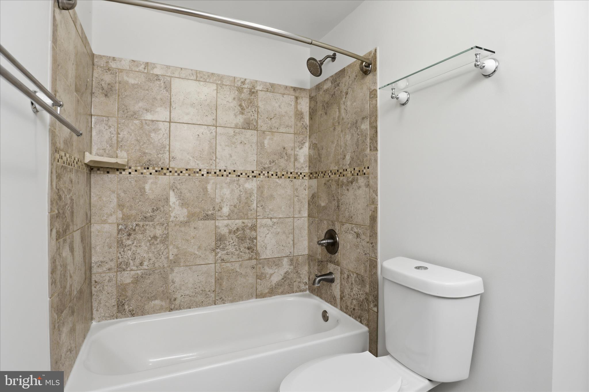 1773 Whisperhill Drive Reston, VA 20194 - Photo 31 of 51 a bathroom with a toilet and a bathtub