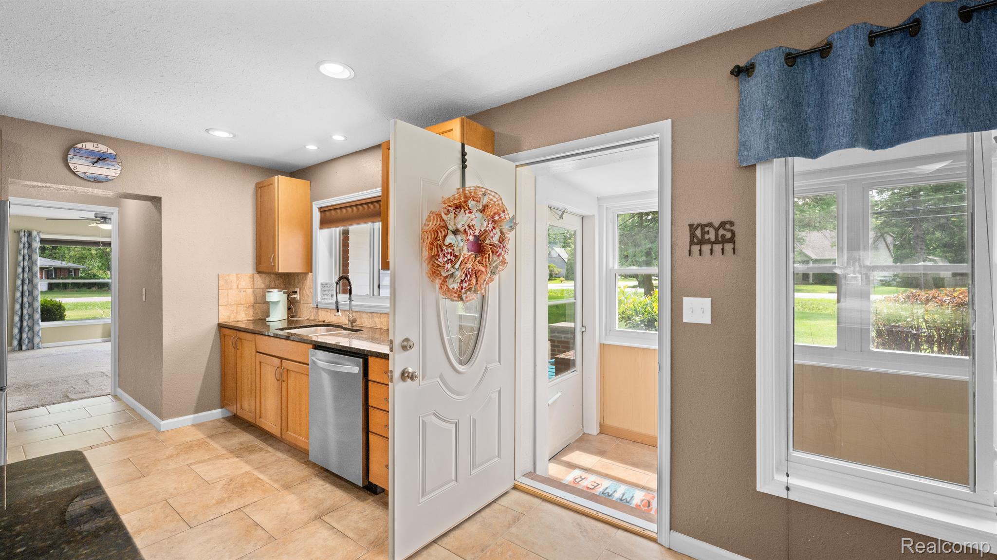 4390 St Anthony Road Temperance, MI 48182 - Photo 9 of 41 Gallery Image 9