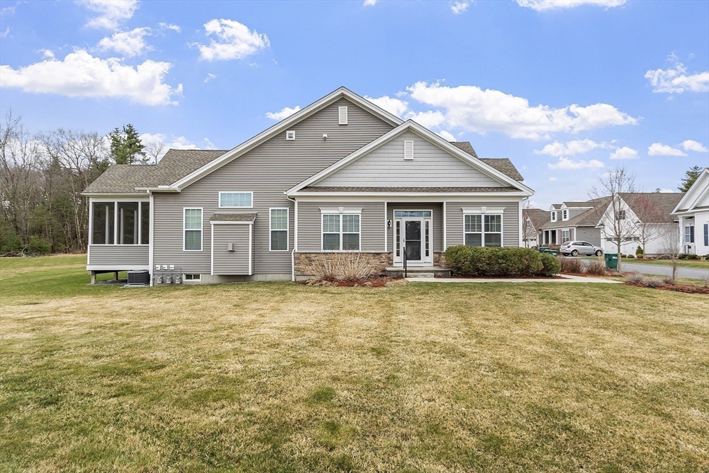 18 Ridgewood Drive, Unit 18 Stow, MA 01775 - Photo 1 of 20 Gallery Image 1