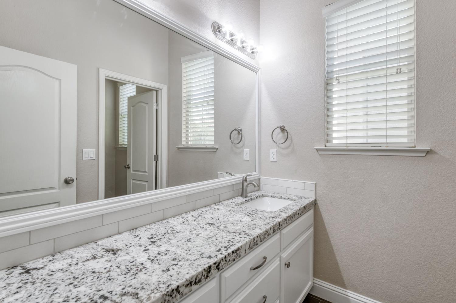 2319 Prescott Avenue Clovis, CA 93619 - Photo 17 of 24