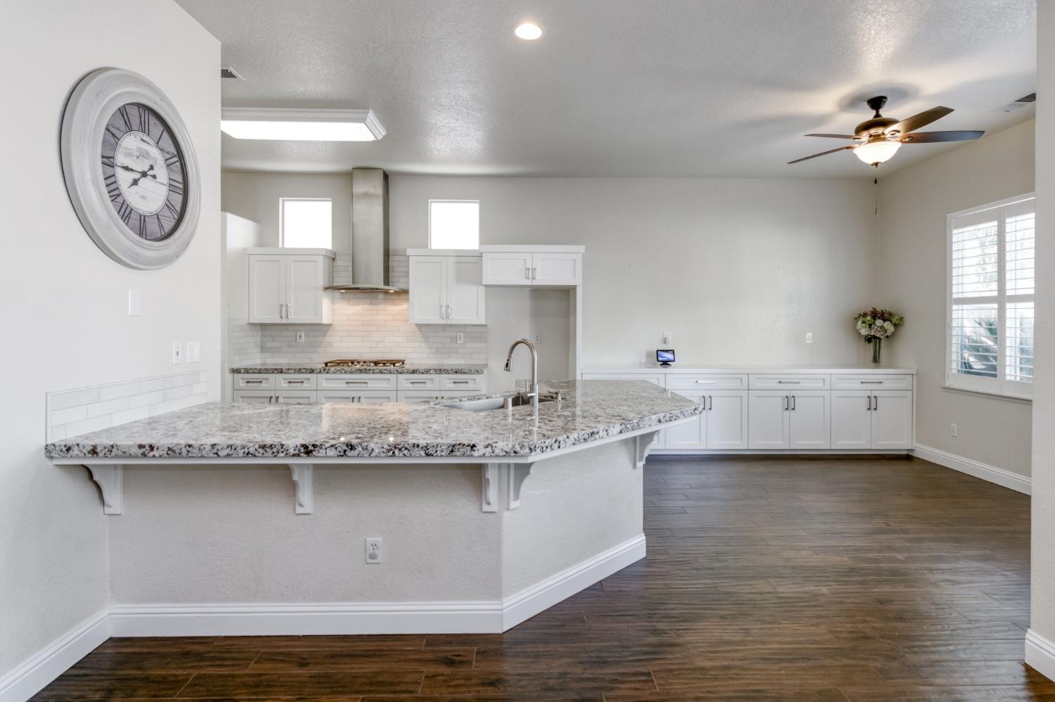 2319 Prescott Avenue Clovis, CA 93619 - Photo 7 of 24