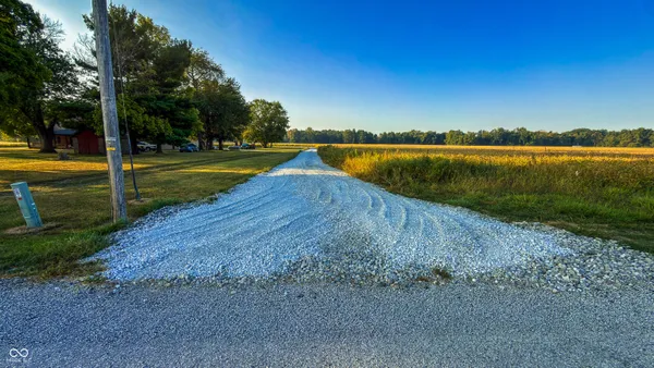 $312,732 | 1 North 1000th, Perrysville, IN 47974