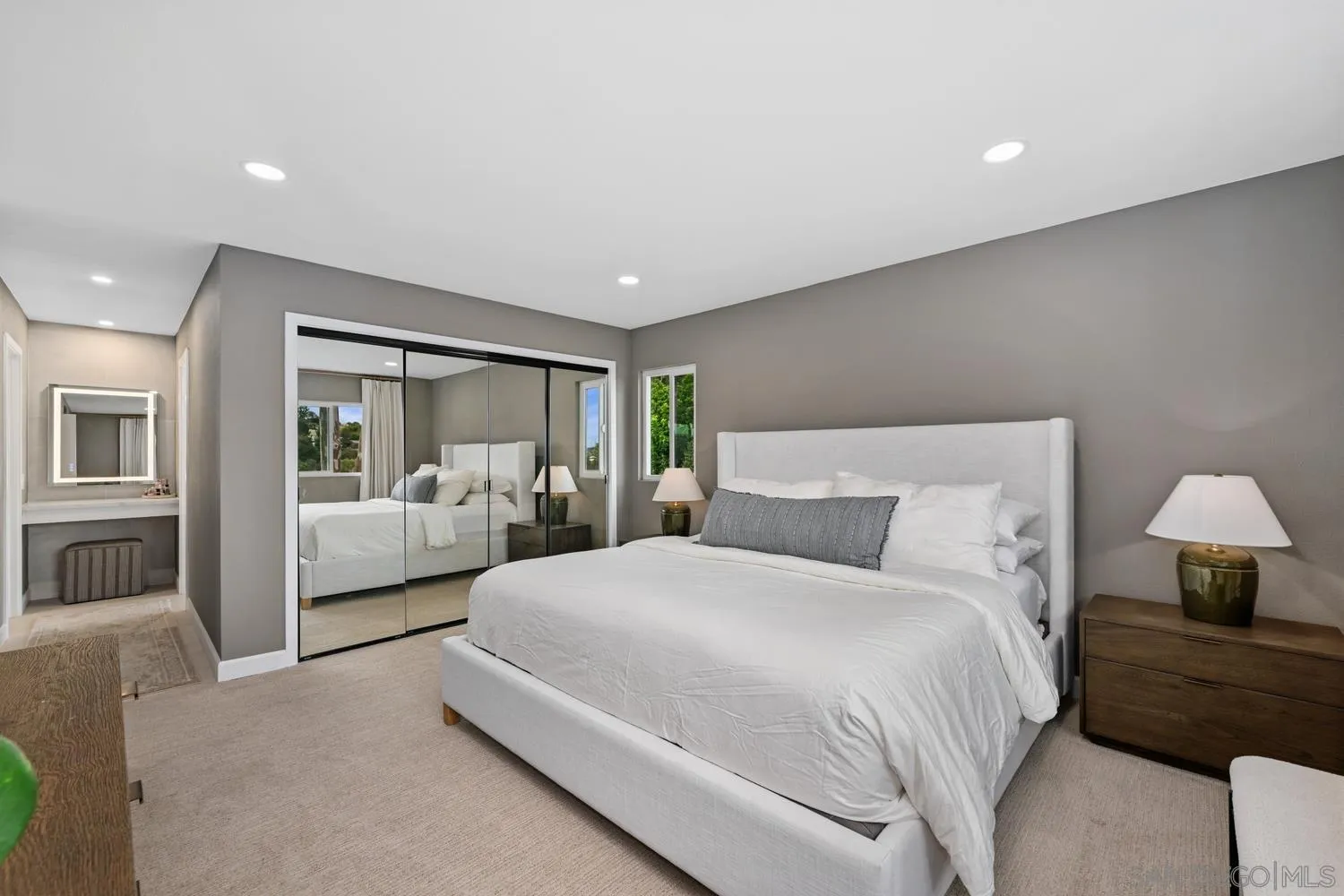 1225 Fallbrook Court Bonita, CA 91902 - Photo 15 of 32