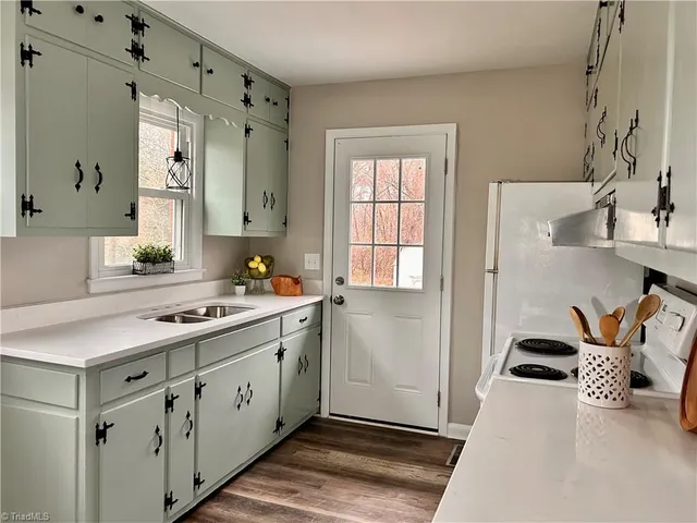 $234,900 | 5026 Harvey Road, Jamestown, NC 27282