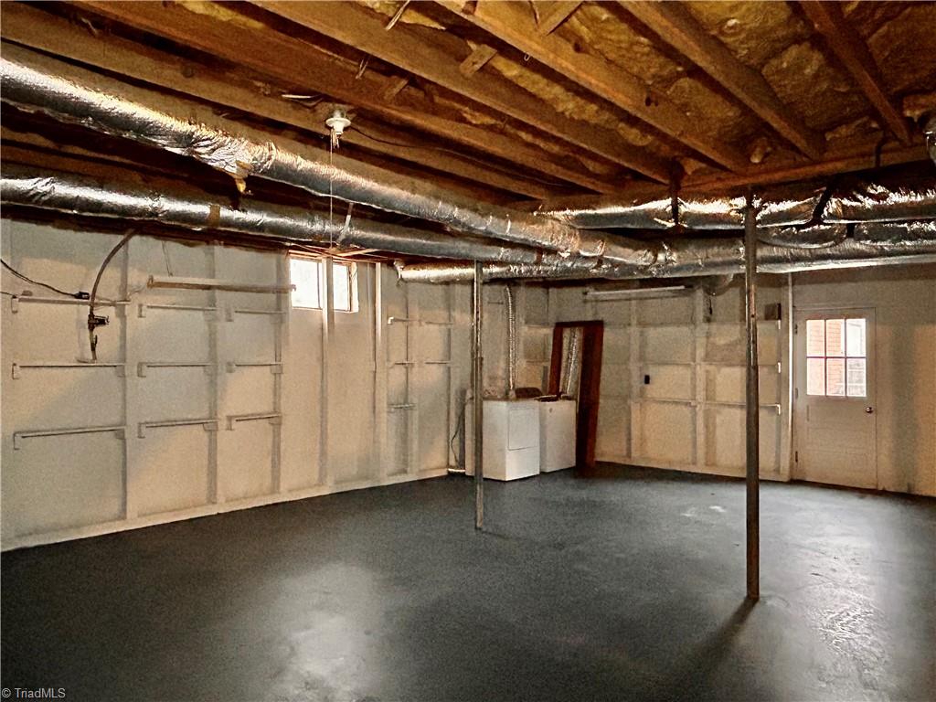 5026 Harvey Road Jamestown, NC 27282 - Photo 23 of 36