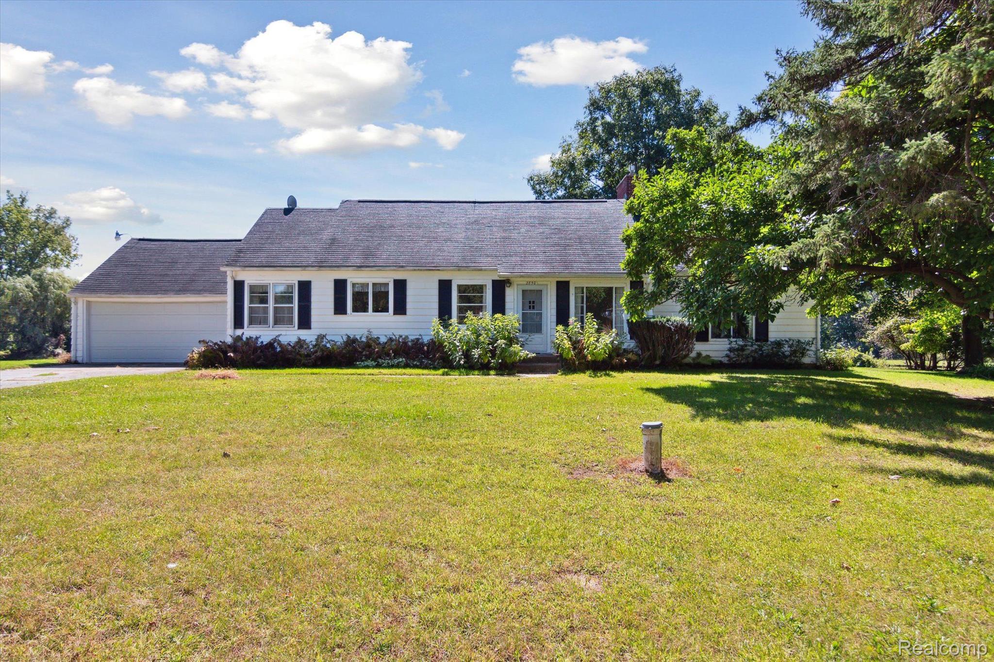 2850 East Clyde Road Howell, MI 48855 - Photo 8 of 80 Gallery Image 8