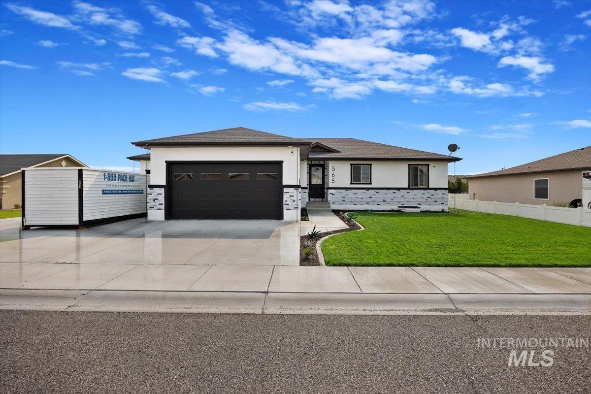 565 Clearwater Way Heyburn, ID 83336 - Photo 1 of 37