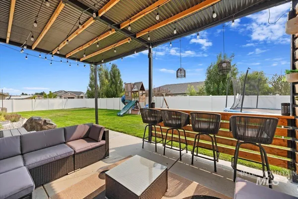 $670,000 | 565 Clearwater Way, Heyburn, ID 83336