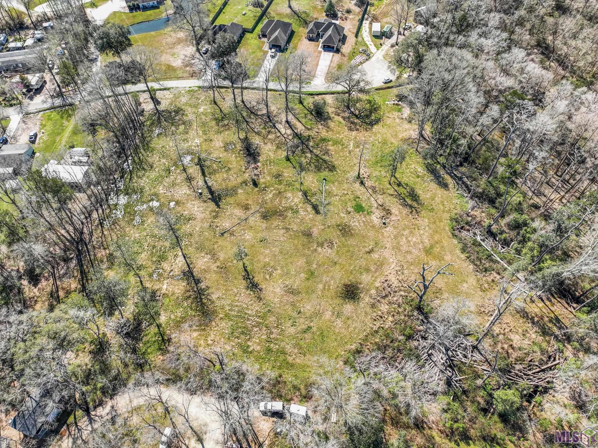 6963 Chandler Bluff Road Denham Springs, LA 70706 - Photo 4 of 11