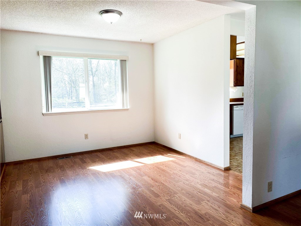 110 East Cindy Road Centralia, WA 98531 - Photo 9 of 28 Gallery Image 9