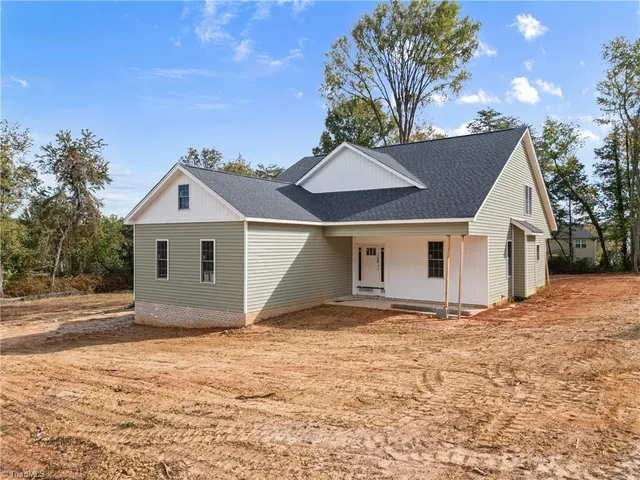 $449,900 | 4632 Pinehill Drive, Winston-Salem, NC 27106