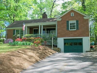 3618 Pinevale Road Roanoke, VA 24018 - Photo 2 of 14 Front/Drive