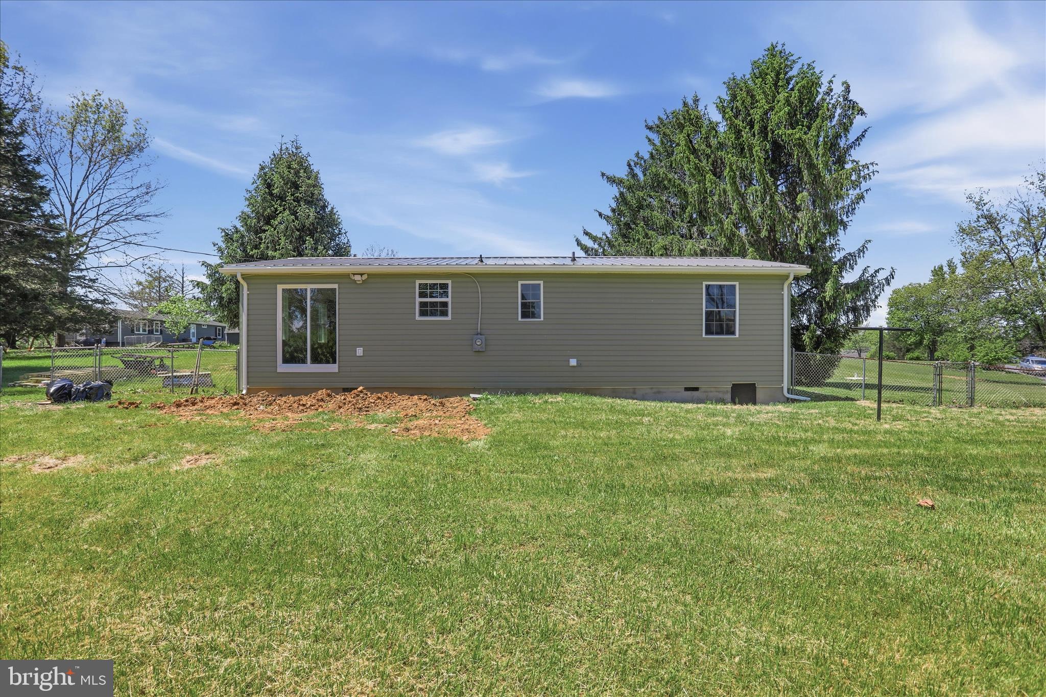 266 Big Spring Drive Kearneysville, WV 25430 - Photo 33 of 35 rear exterior