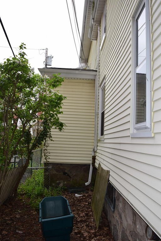 29 Goldsmith Street Boston, MA 02130 - Photo 12 of 30