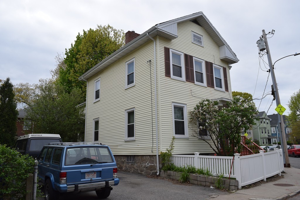 29 Goldsmith Street Boston, MA 02130 - Photo 5 of 30