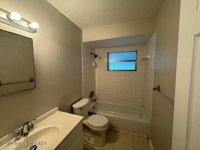 2389 Victor Road Cocoa, FL 32926 - Photo 7 of 12 a bathroom with a sink a toilet and shower
