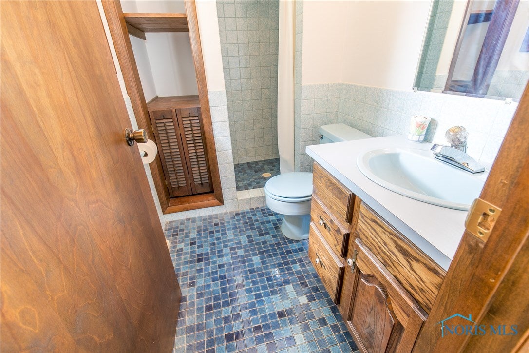 146 Taylor Road Oregon, OH 43616 - Photo 25 of 36 Gallery Image 25