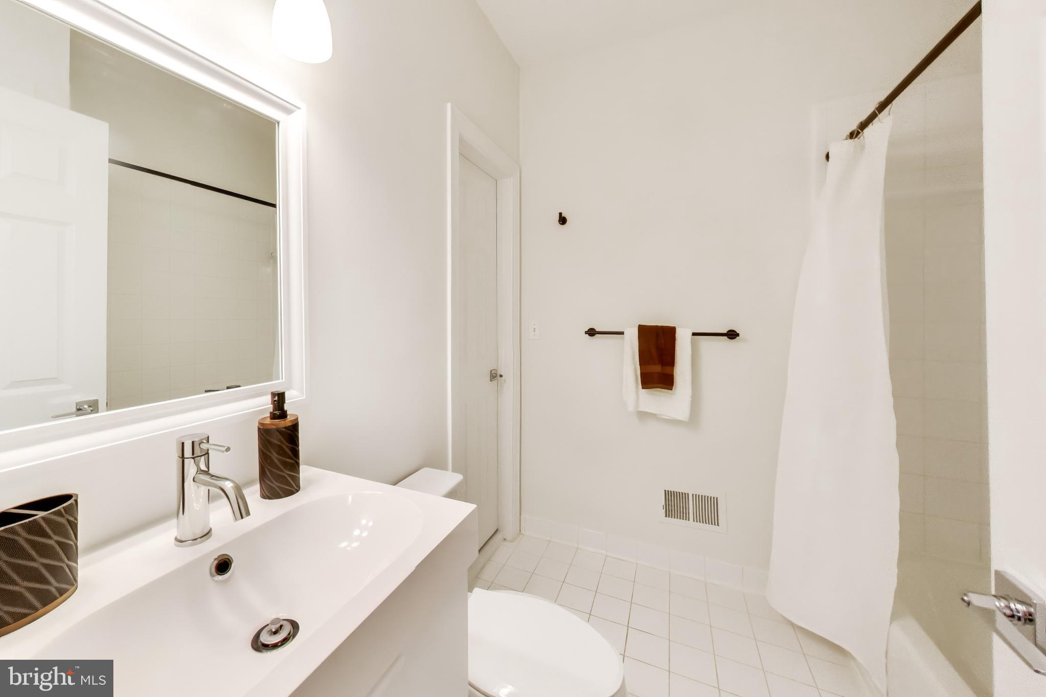 1229 12th Street Northwest, Unit 102 Washington, DC 20005 - Photo 21 of 23