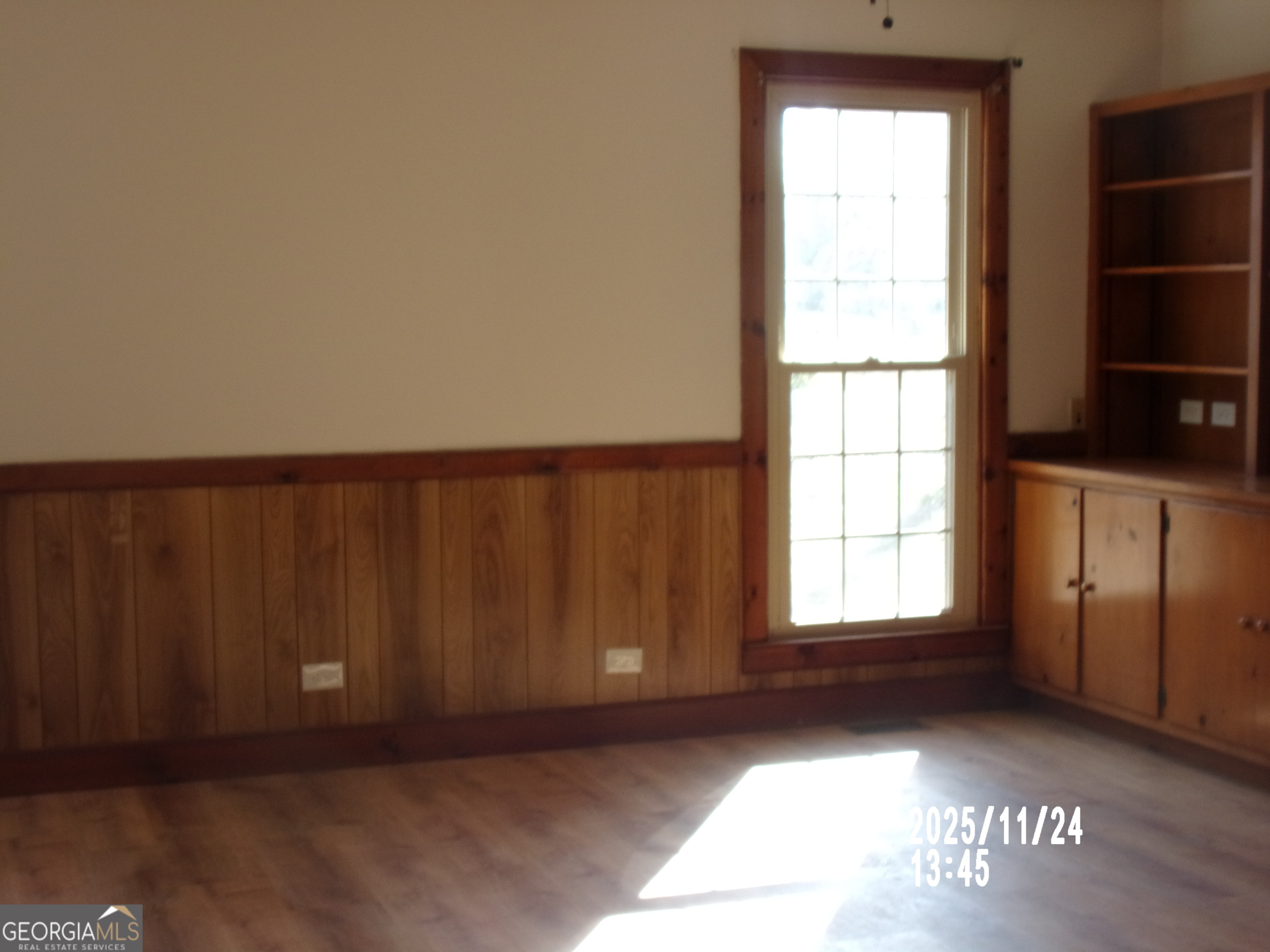 781 North Delray Road Thomaston, GA 30286 - Photo 54 of 63 an empty room with windows