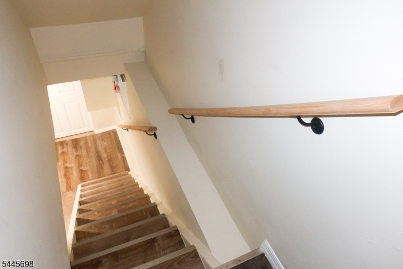 89 Van Riper Avenue, Unit 1 Clifton, NJ 07011 - Photo 25 of 38