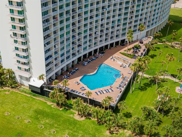 a view of an outdoor space and a lake
