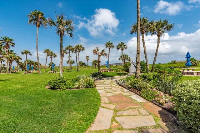 $364,999 | 1401 East Beach Drive, Unit 809, Galveston, TX 77550