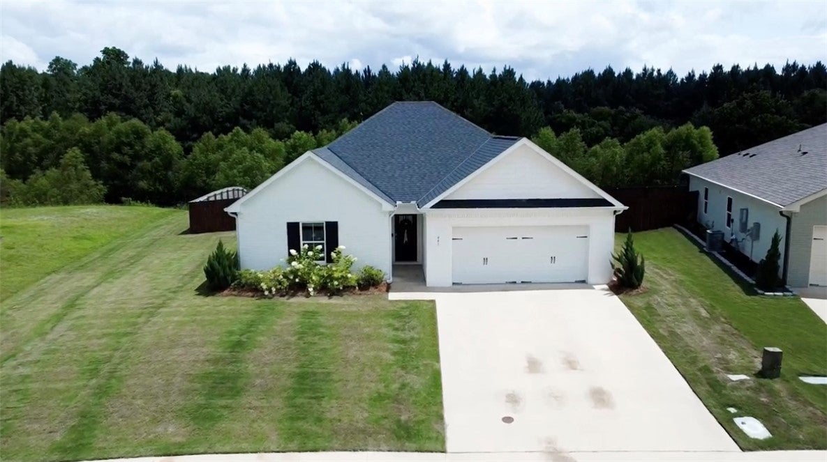 441 Bush Creek Road Opelika, AL 36804 - Photo 1 of 29 Gallery Image 1