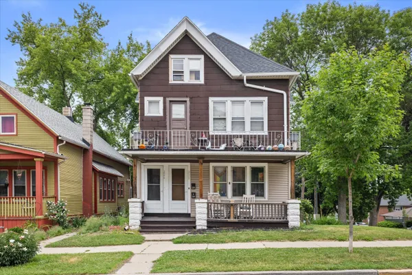 $359,000 | 226 East Smith Street, Unit 228, Milwaukee, WI 53207
