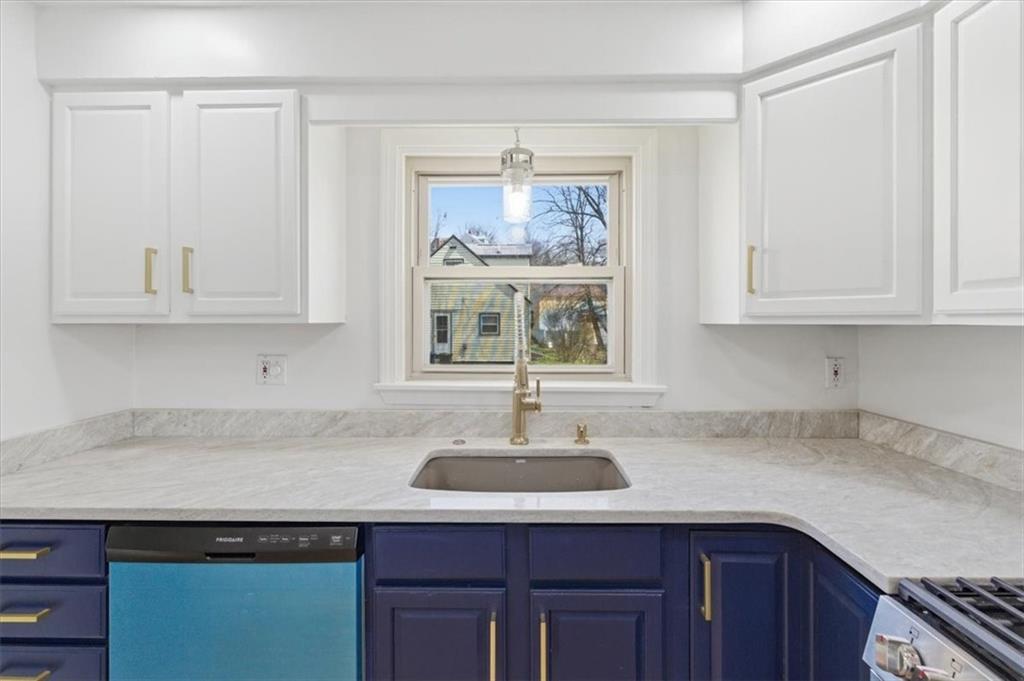 1167 Lapish Road Pittsburgh, PA 15212 - Photo 12 of 50 Gallery Image 12