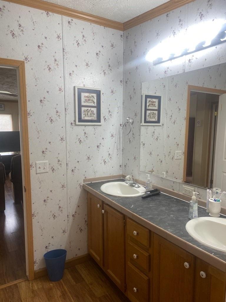 7226 Log Lick Road Florence, IN 47020 - Photo 3 of 18