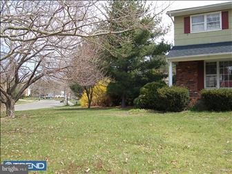 23 Marlon Pond Road Hamilton Square, NJ 08690 - Photo 4 of 4 Exterior
