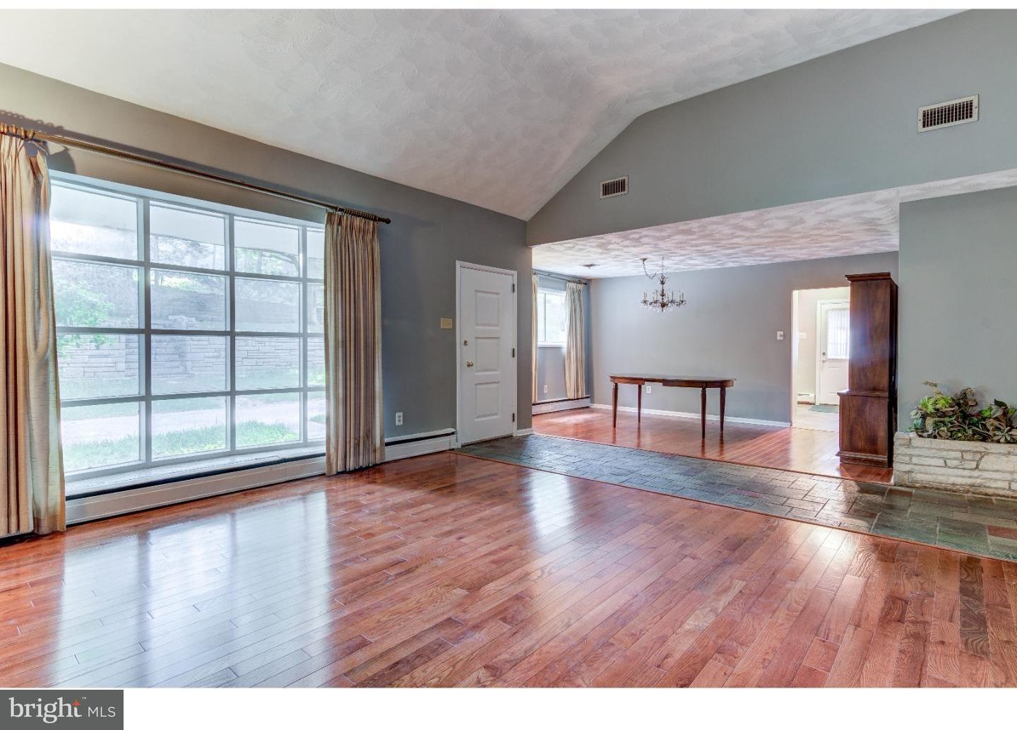 620 Ellis Road Havertown, PA 19083 - Photo 8 of 25