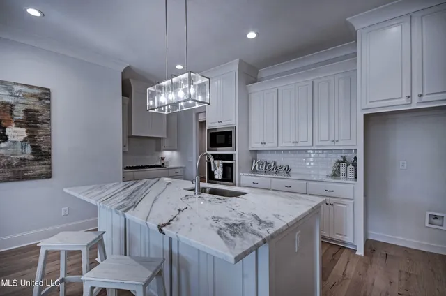 $394,900 | 120 Freedom Ring Drive, Brandon, MS 39047